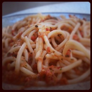 spaghetti-mamas-ntomata-piperia1-300x300
