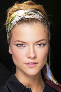 hbz-spring-2013-beauty-how-to-dolce-and-gabbana-lgn