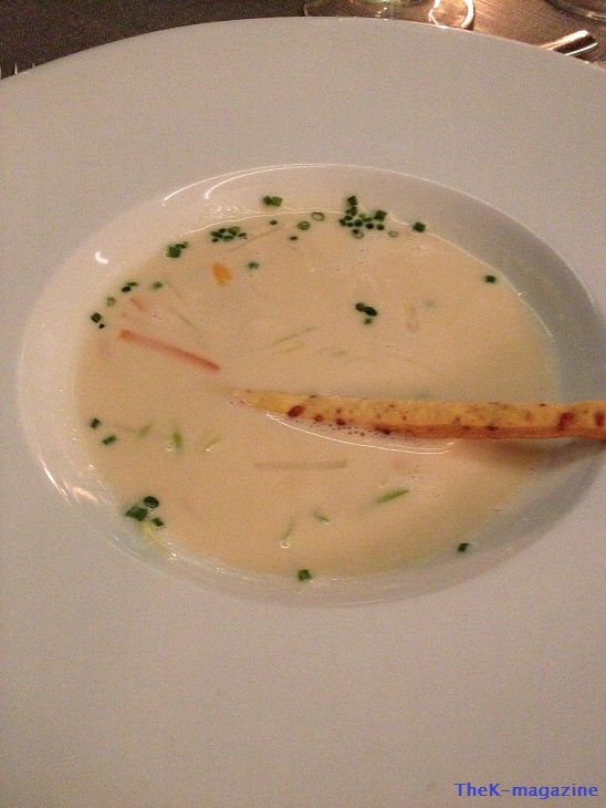 Παραδοσιακή St.Moritz wedding soup με Grissini και αλλαντικά