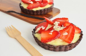 strawberry-vanilla-bean-cream-tarts-recipe-simple-egg-yolk-chocolate-cf84ceaccf81cf84ceb1-cf86cf81ceaccebfcf85cebbceb1-ceba