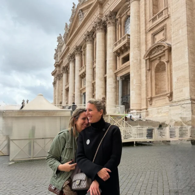 Easter in Rome! 🏛️ Che possiamo stare sempre bene, che possiamo celebrare la Pasqua insieme. Vaticano, Colosseo, Foro Romano, Spanish Steps, Chiostro del Bramante… #roma #rome #romecityworld #romeitaly #italy #easter #vaticano #vatican #pieta #katerinamtravels #travel #travelinrome #travelingram #colosseo #colosseoroma #pascha #pasqua #easter 🇮🇹🏛️🇮🇹